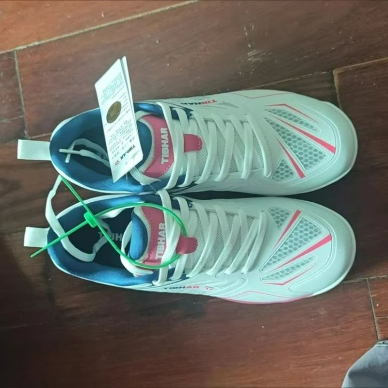 Scarpe da Tennis di Marca di L - Table Tennis Shoes recensione e prezzo